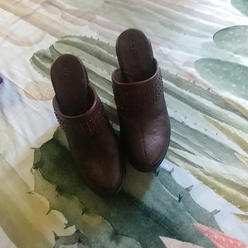Born shoes